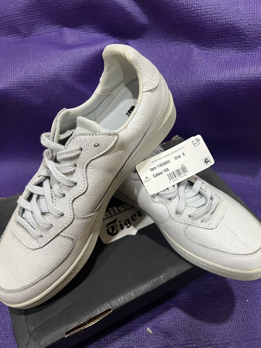 รองเท้า Onizuka tiger 1183A004 ขนาด 41.5 ยาว 26 พร้อมกล่อง