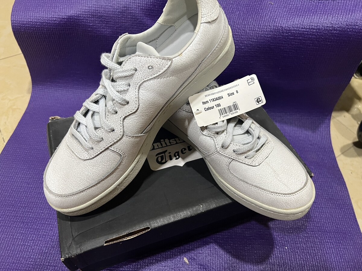 รองเท้า Onizuka tiger รหัส D11L
ขนาด 41.5 ยาว 26
พร้อมกล่อง
รองเท้าเก่าเก็บ
มือหนึ่ง
ราคา  890 