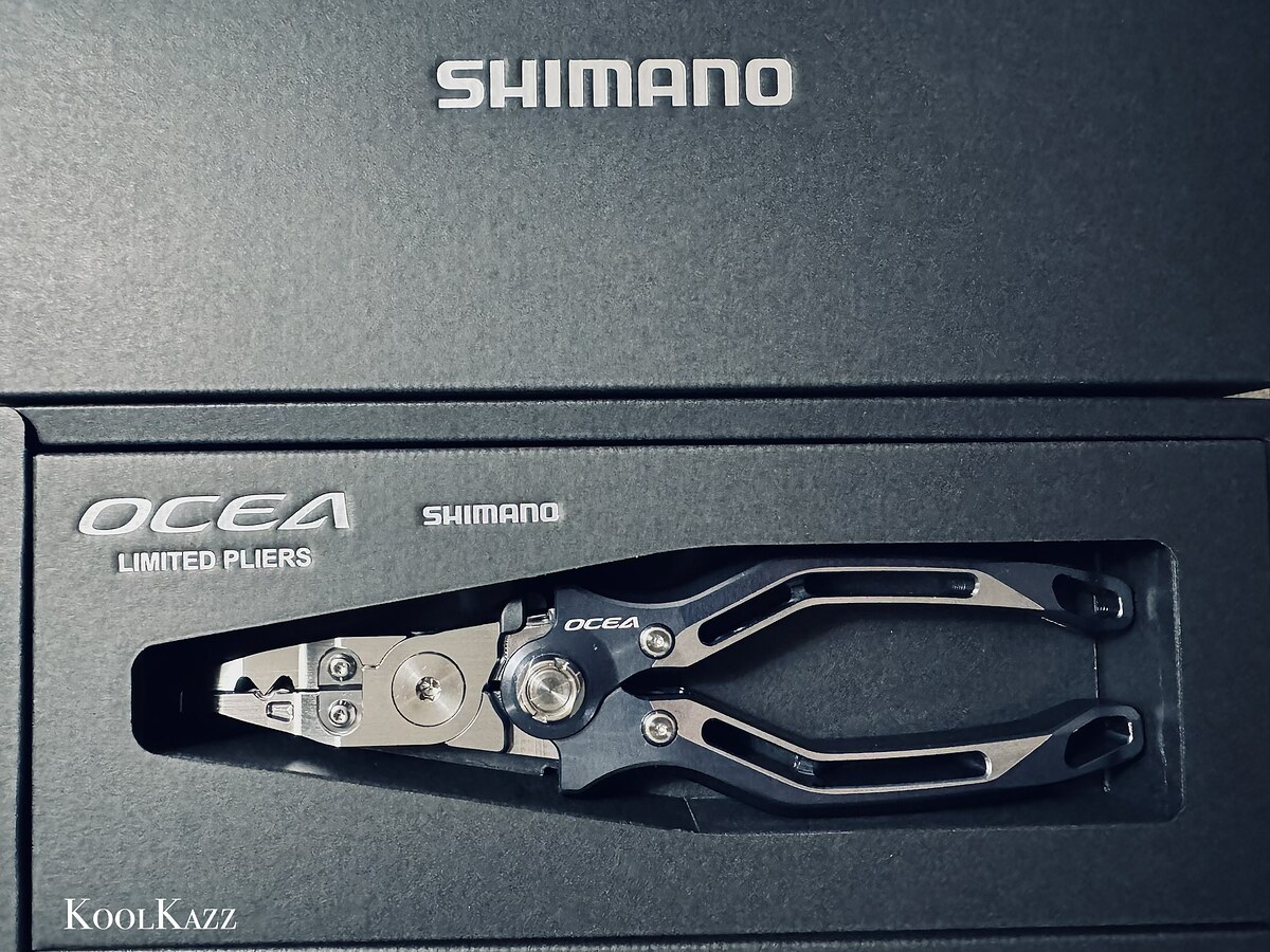 คีม Shimano Ocea Limited Edition Pliers (UD-211Z) สี Ocea Navy  [Rare Item - ของใหม่มือ1 ] 
ของใหม่