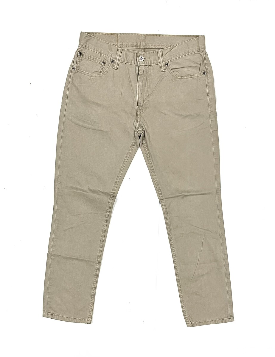 ~ € ~ กางเกงยีนส์ Levi’ 511   (33)   270.- 