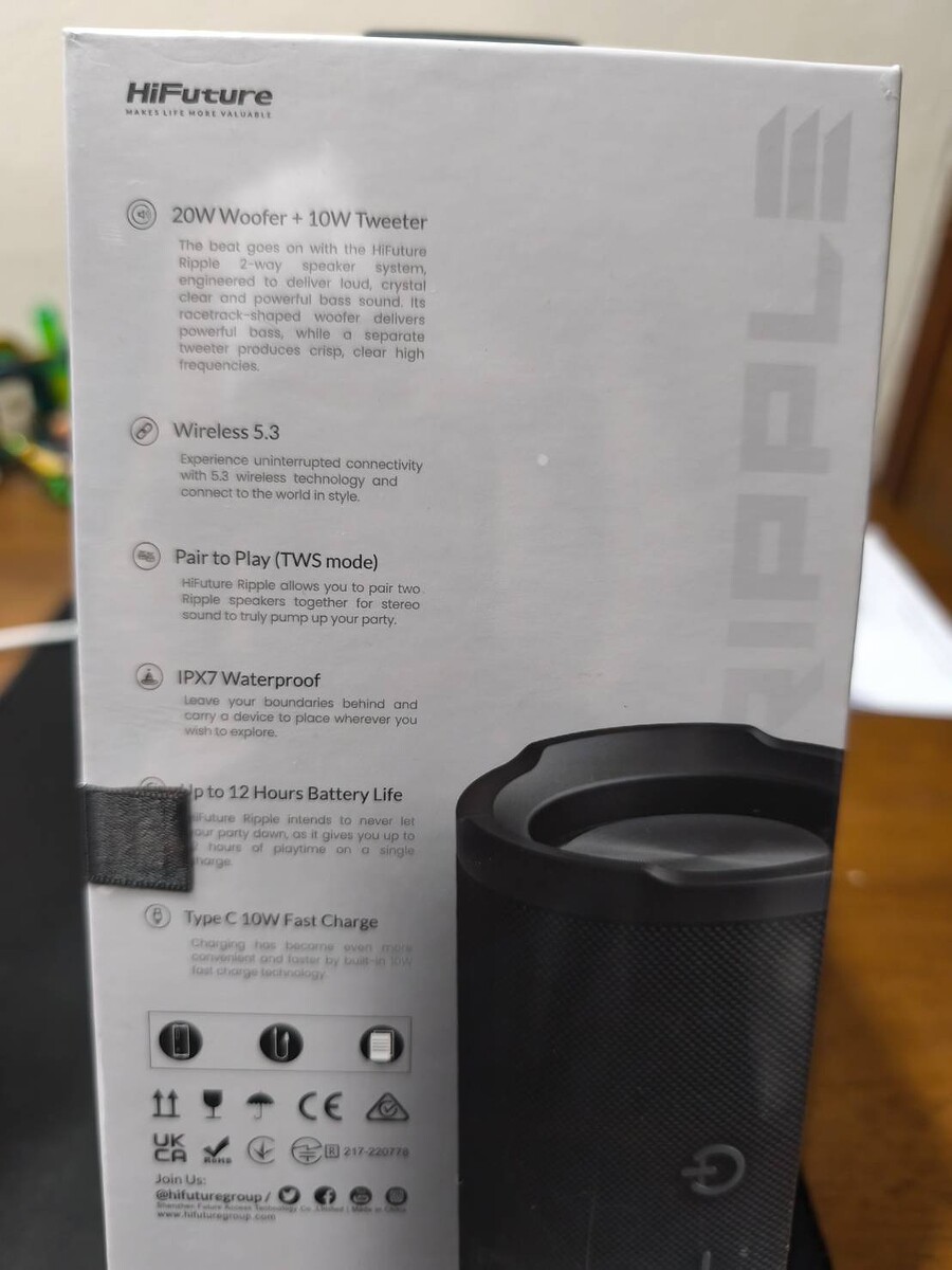 ขายลำโพง Bluetooth ของ hifuture รุ่น ripple กันน้ำ ipx7 เป้นของใหม่ยังอยู่ใน ซีล ราคา 1300 บาท รวมส่