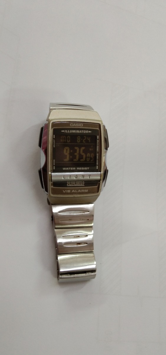 นาฬิกาข้อมือ CASIO