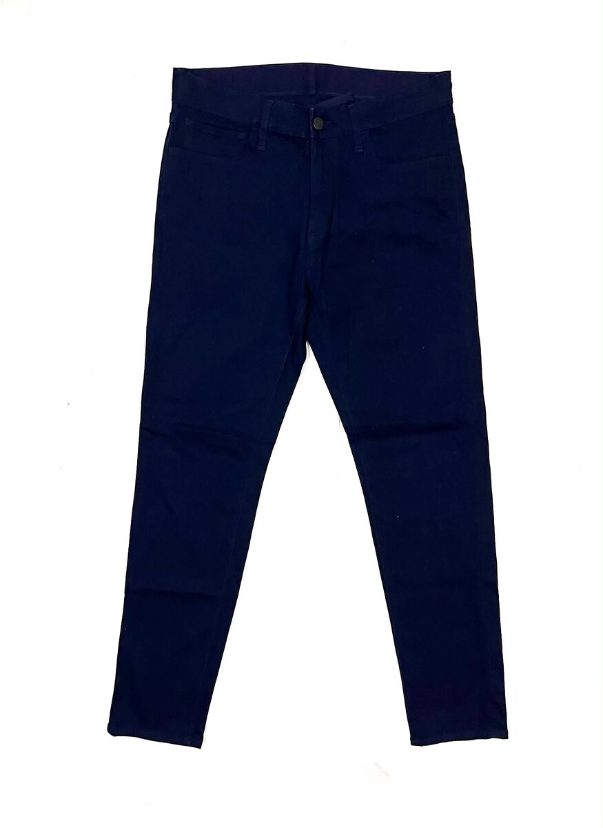 ~ € ~ กางเกง UNIQLO  (31-32)   250.- 