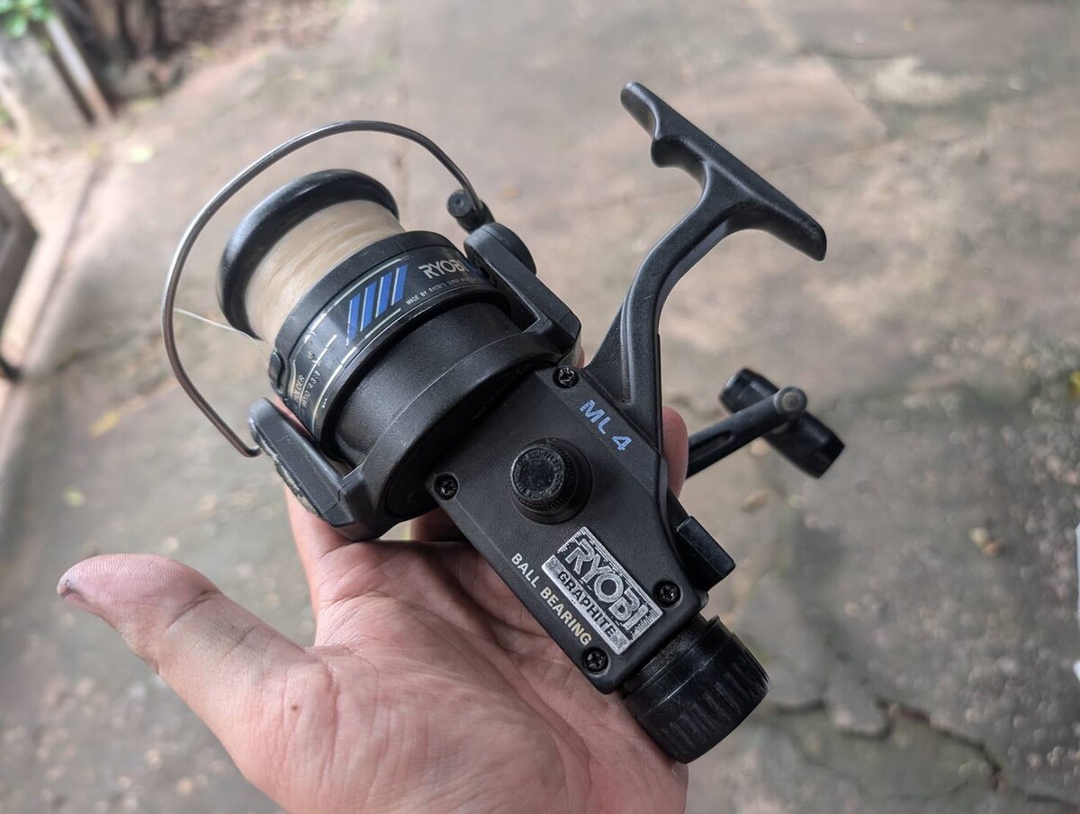 รอกสปิ้น Ryobi ML 4  เจแปน     เบรกท้าย 