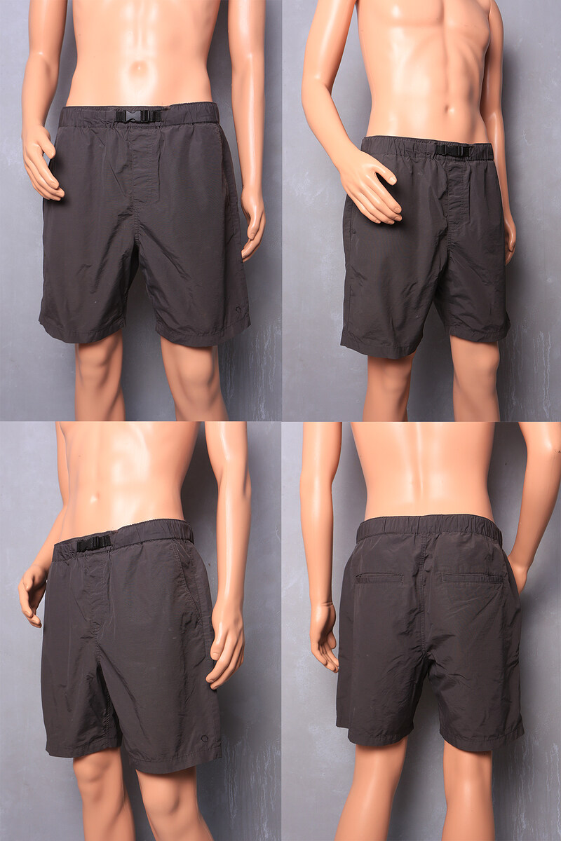กางเกงขาสั้นผ้าแห้งไว Men's Outfitter EMPYRE  58% Cotton 42% Nylon Size L 

สีเทาเข้ม รอบเอวกว้าง 