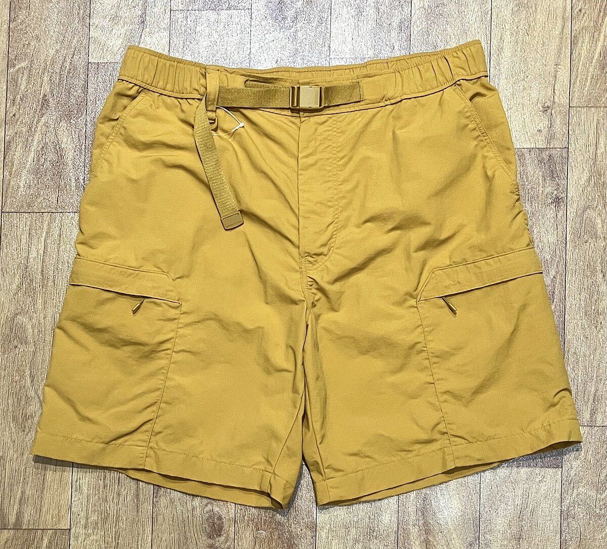 กางเกงขาสั้น Uniqlo Nylon Utility Geared Shorts Pants
