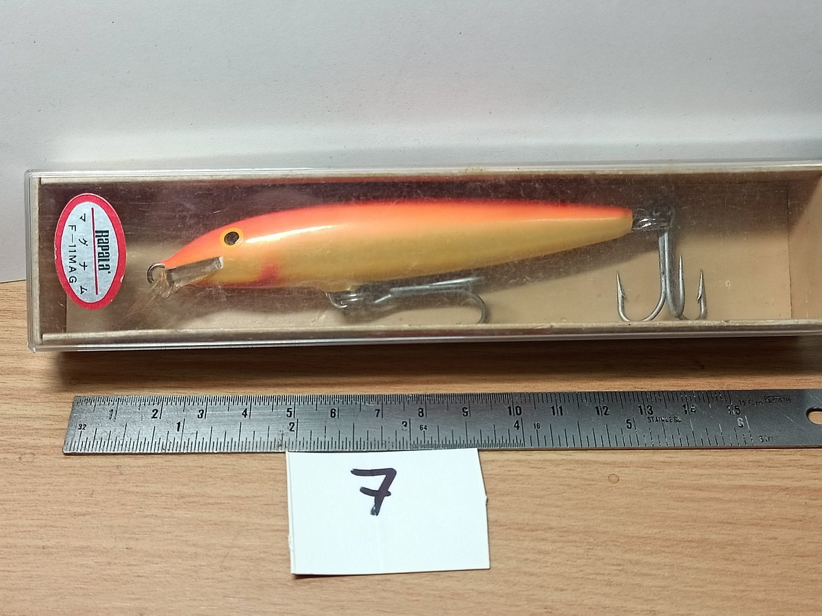   Dum fishing    ****     LURE #  7   RAPALA   FLOATING  MAGNUM    ****