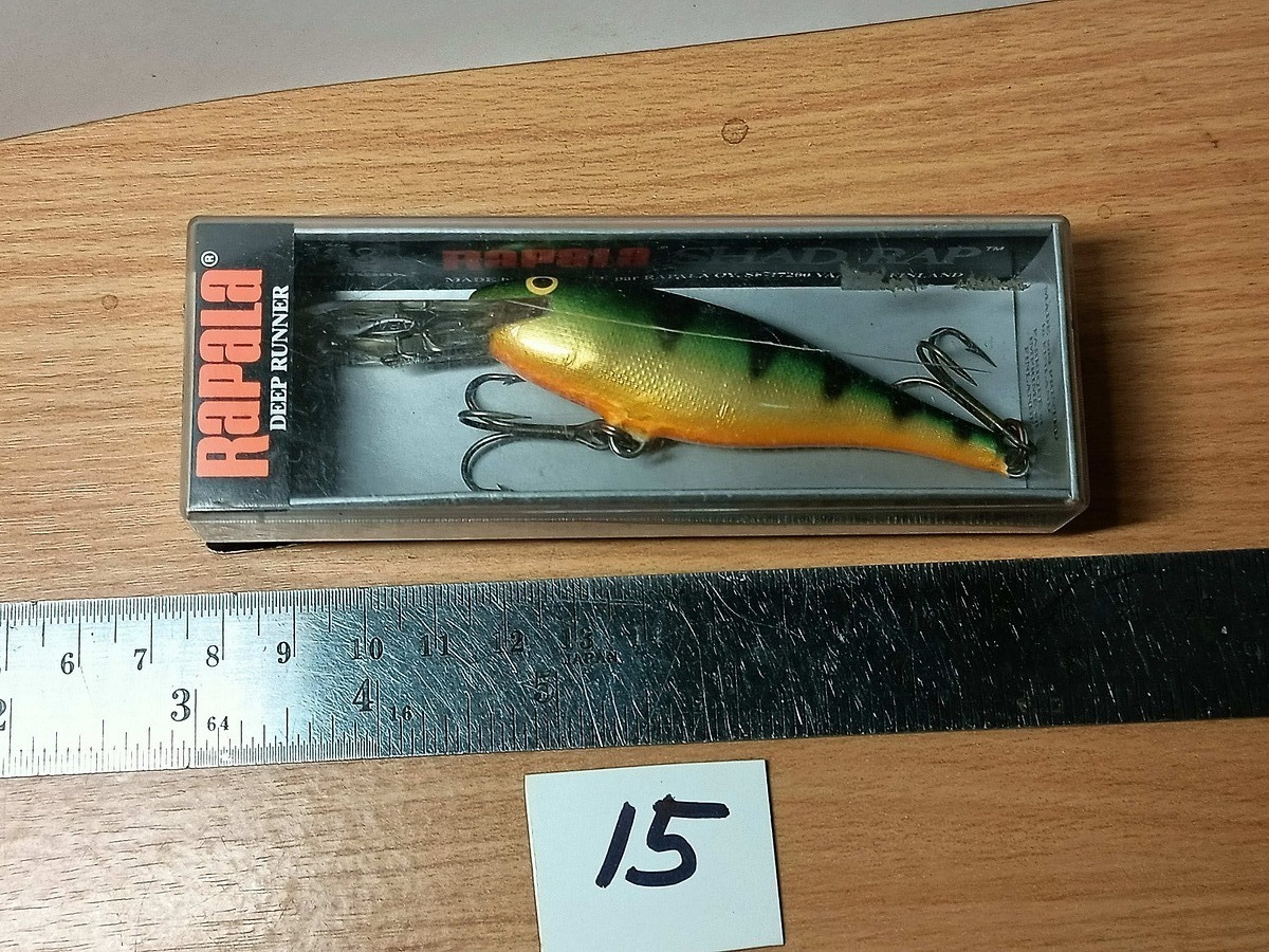   Dum fishing    ****   LURE #  15    RAPALA  DEEP RUNNER   SR 8 P  ****