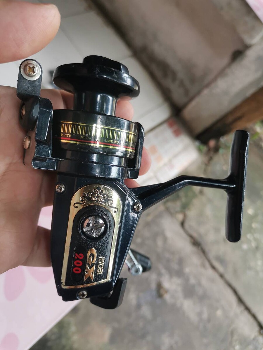 รอกสปินนิ่ง Ryobi GX200 Japan  