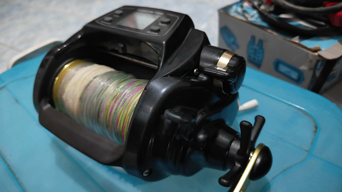 รอกไฟฟ้า daiwa tanacom 1000