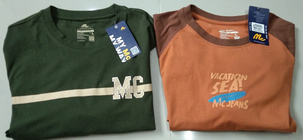 เสื้อยืด Me แม็ค 2 ตัว