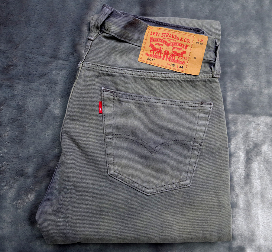 LEVI'S 501 R/w.34 ยีนส์ขายาวทรงกระบอกฟอกสีแต่งเก่าสวยใหม่ลิขสิทธิ์ของแท้