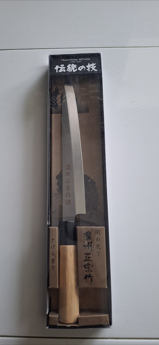 มีดสำหรับสายแล่หมึก-ปลา 850บาทส่ง50