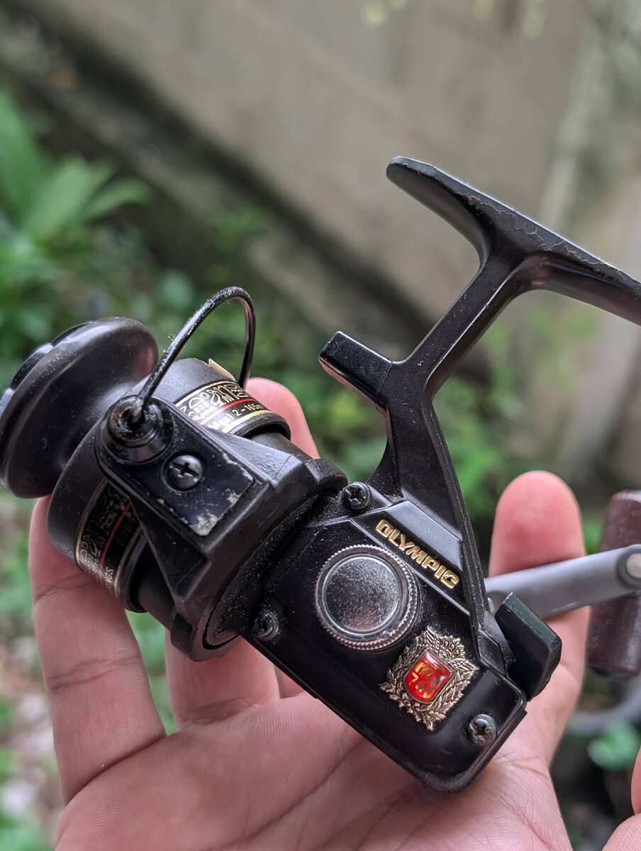 3. รอก สปิ้น Olympic Carbon Spirit MX-700

ตัวเล็กๆ เบาๆ



เล็กกว่า Bg 10



ระบบดี


