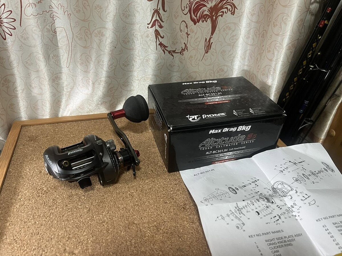 ปล่อยรอกเบท Light Jigging Pioneer Altitude ALT BC-301 JH หมุนซ้าย สภาพ A+ ครับผม