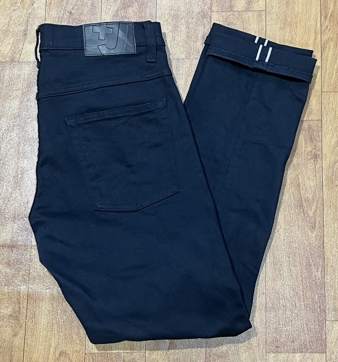 กางเกงยีนส์ Uniqlo +J Selvedge Slim-Fit Straight Jeans(ริมแดง)