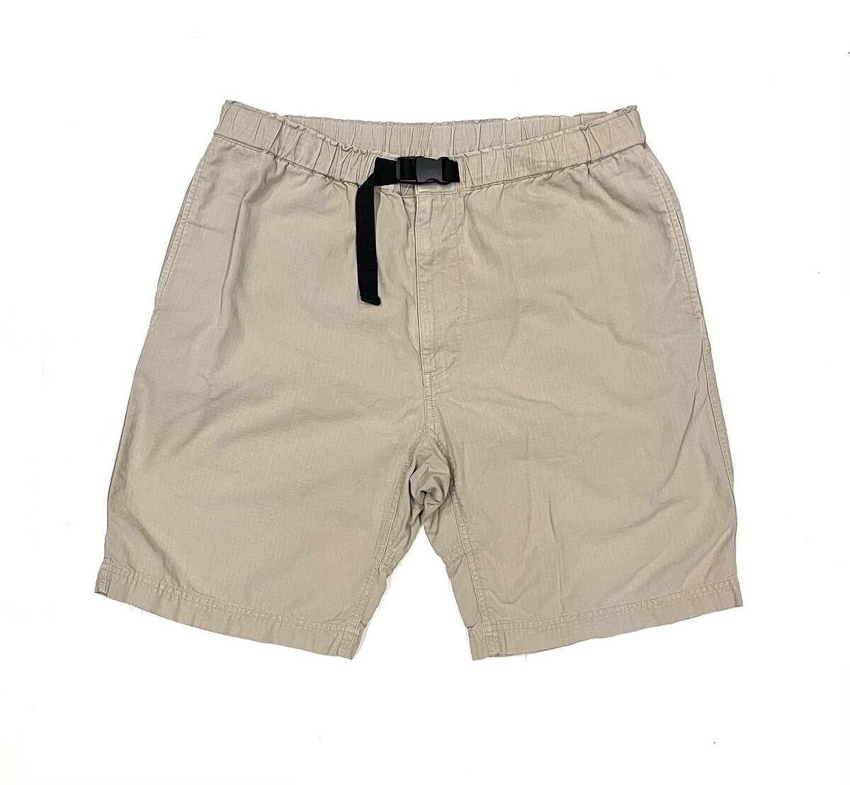 ~ € ~ กางเกงขาสั้น UNIQLO  (34-35)   200.- 