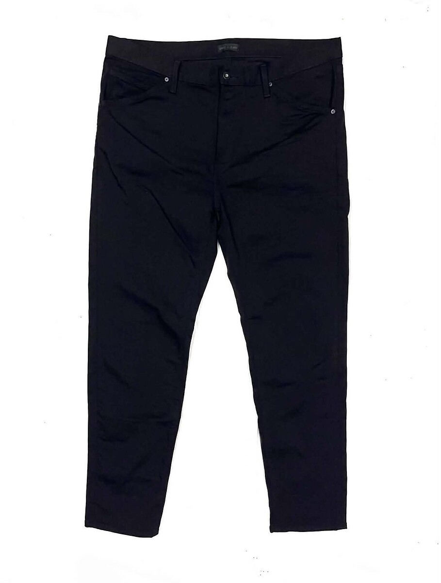 ~ € ~ กางเกงยีนส์ UNIQLO (37)    400.- 