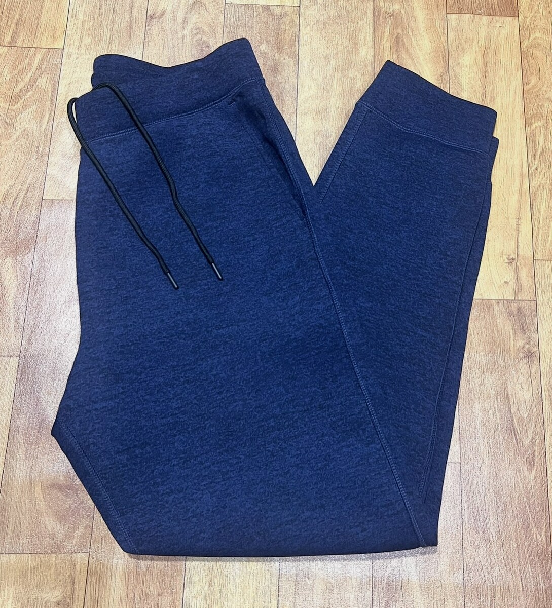 >>>> กางเกง Uniqlo Ultra Stretch Dry Sweat Pants <<<<