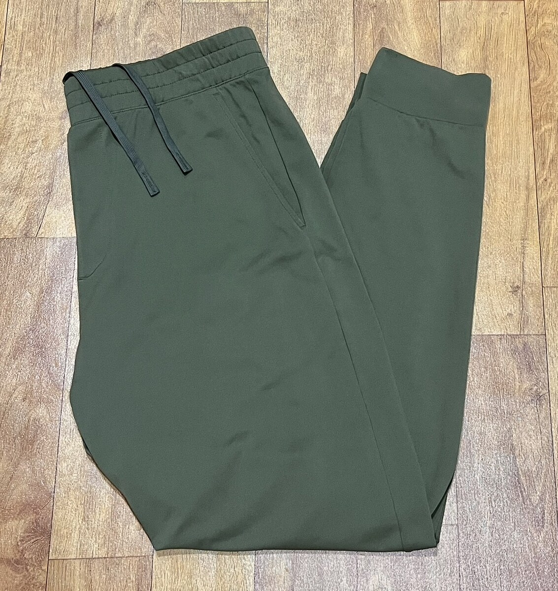 >>> กางเกง Uniqlo Ultra Stretch Active Jogger Pants <<<