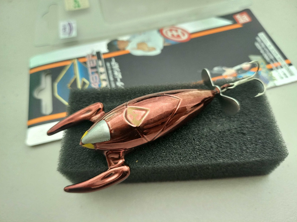 >>>>> เหยื่อ BANDAI 1998 Made in Taiwan รุ่นเก่าสะสม (ตัวที่ 1)